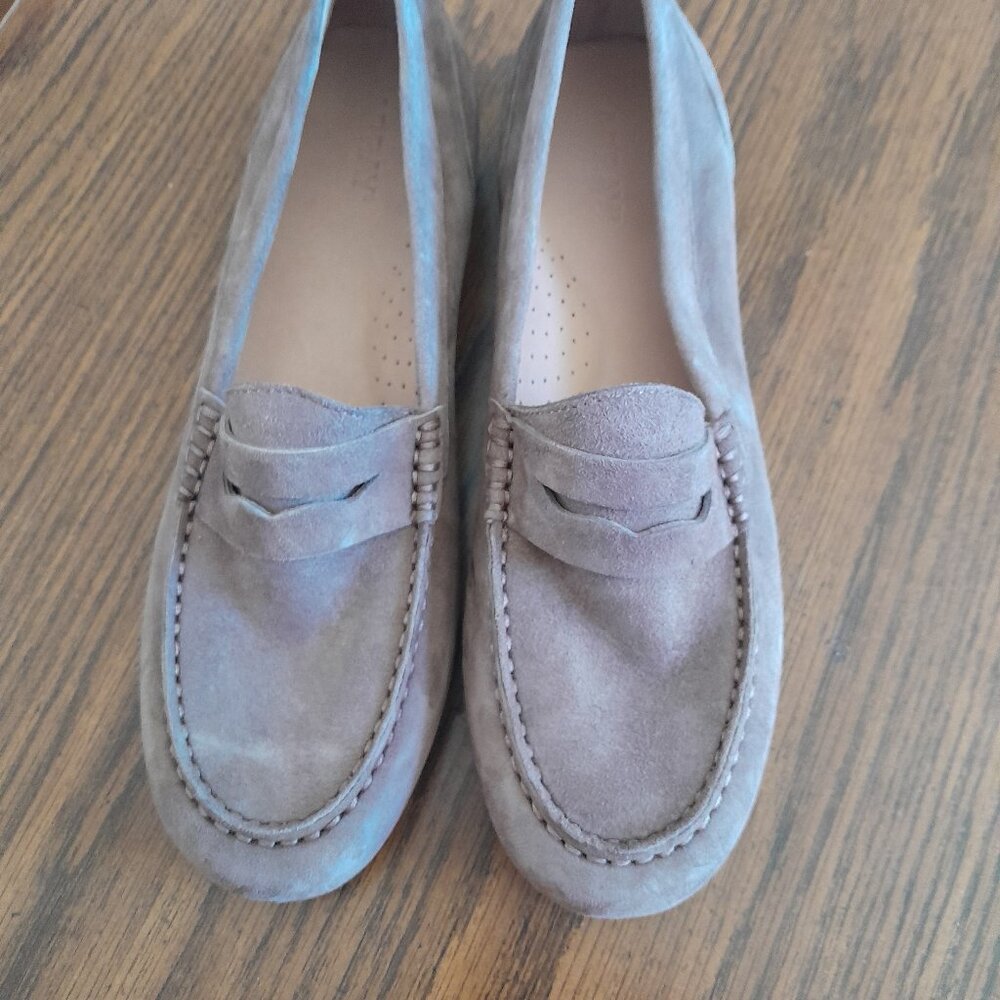Lite brown suede loafer shoes